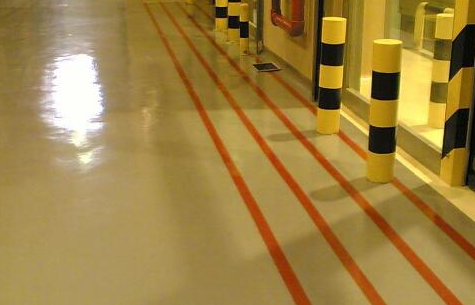 環氧地坪漆出現滲色和浮色原因是什么？如何解決？