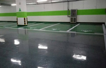 使用洗地機(jī)清潔環(huán)氧地坪漆時(shí)要注意什么？