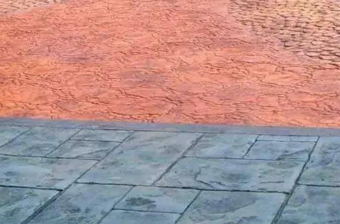 彩色壓花地坪的做法與施工的注意事項(xiàng)